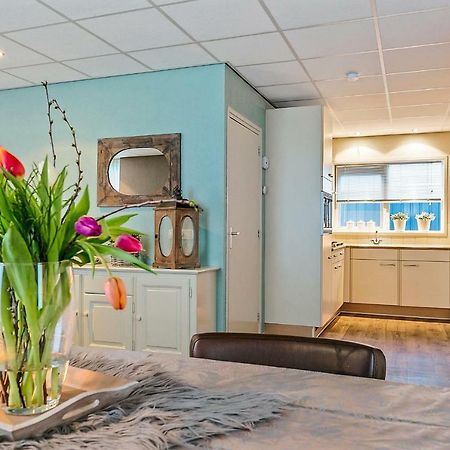 Sfeervol 6 Persoons Appartement - Van Alle Gemakken Voorzien! Bakkeveen Esterno foto