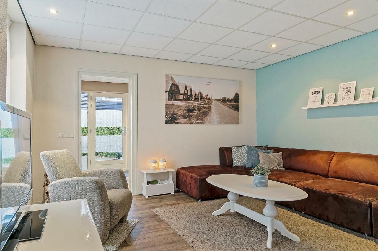 Sfeervol 6 Persoons Appartement - Van Alle Gemakken Voorzien! Bakkeveen Esterno foto