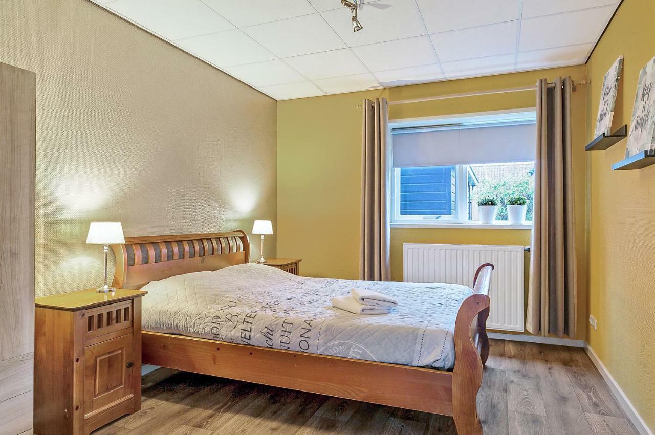 Sfeervol 6 Persoons Appartement - Van Alle Gemakken Voorzien! Bakkeveen Esterno foto