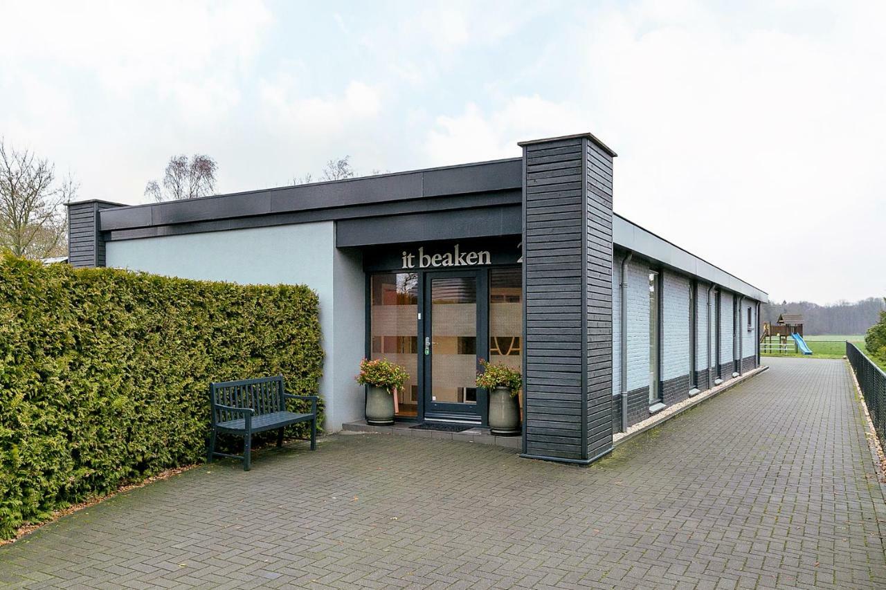 Sfeervol 6 Persoons Appartement - Van Alle Gemakken Voorzien! Bakkeveen Esterno foto