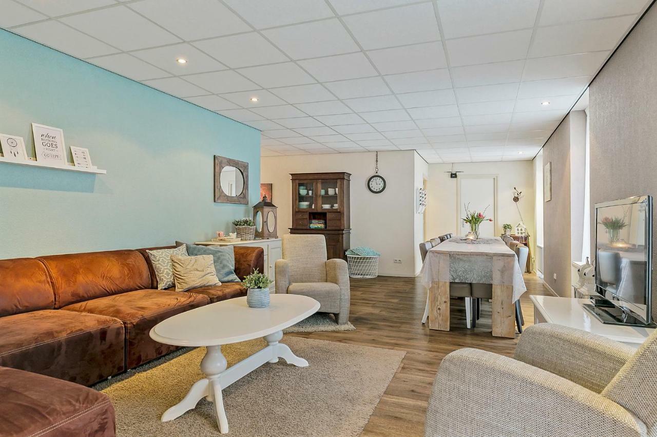 Sfeervol 6 Persoons Appartement - Van Alle Gemakken Voorzien! Bakkeveen Esterno foto